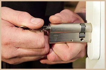 Elite Locksmith Services Saugus, MA 781-203-8018 Elite Locksmith Services Saugus, MA 781-203-8018 - 1-locksmiths