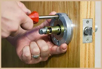 Elite Locksmith Services Saugus, MA 781-203-8018 - 6-locks-replace